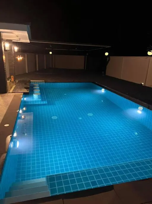 Private Poolvilla Koh Lanta Thailand